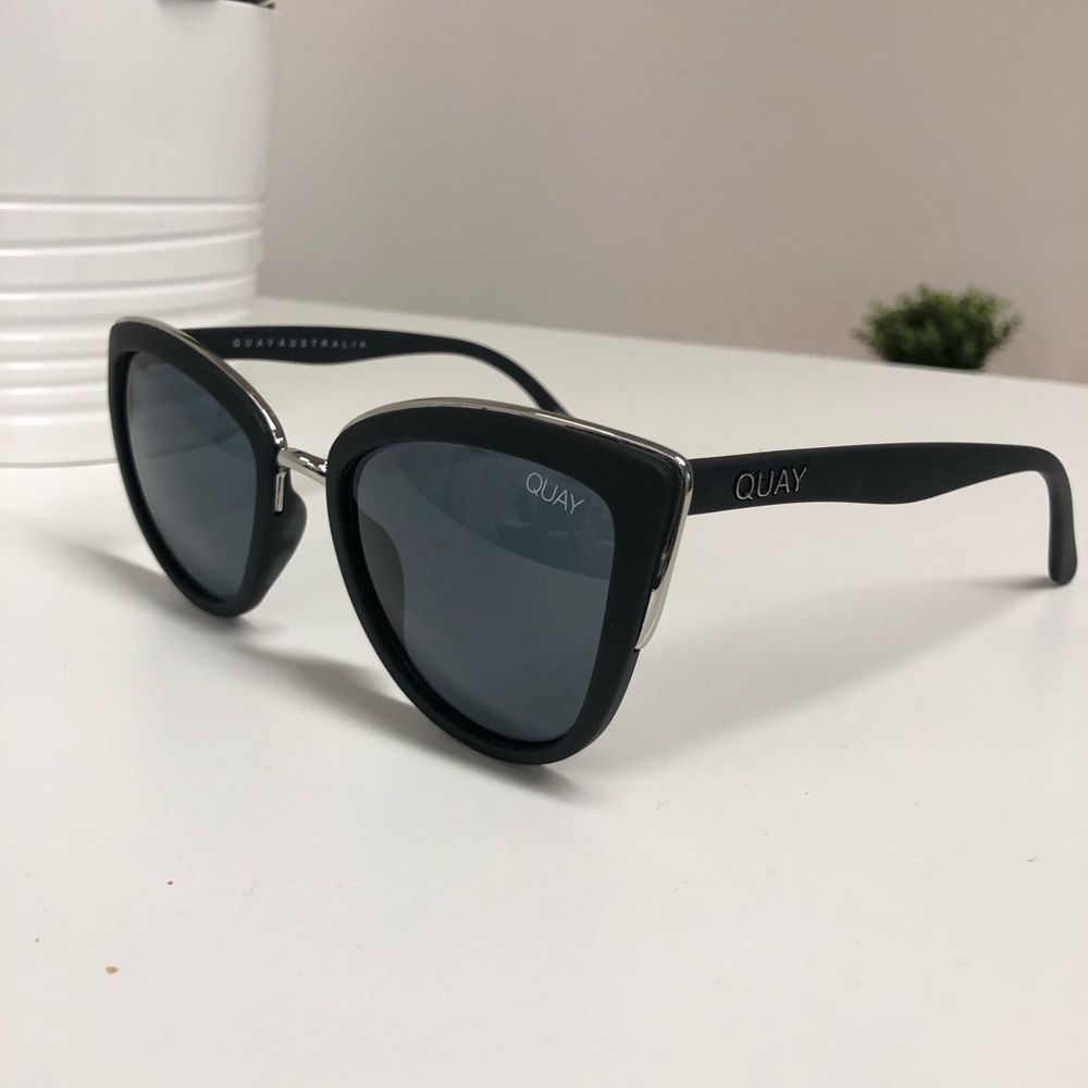 QUAY Australia My Girl Sunglasses in Black/Smoke